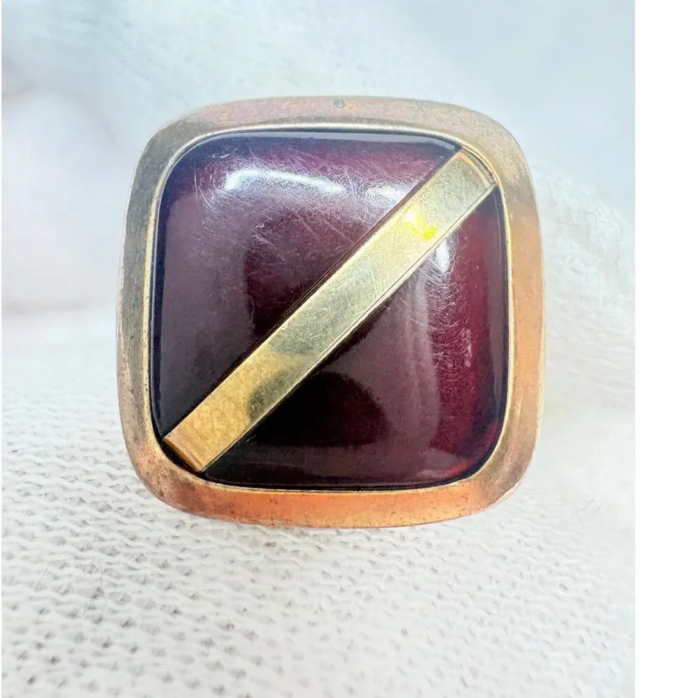 Vintage Gold‑Tone & Deep Red Resin Cufflinks (1970s)